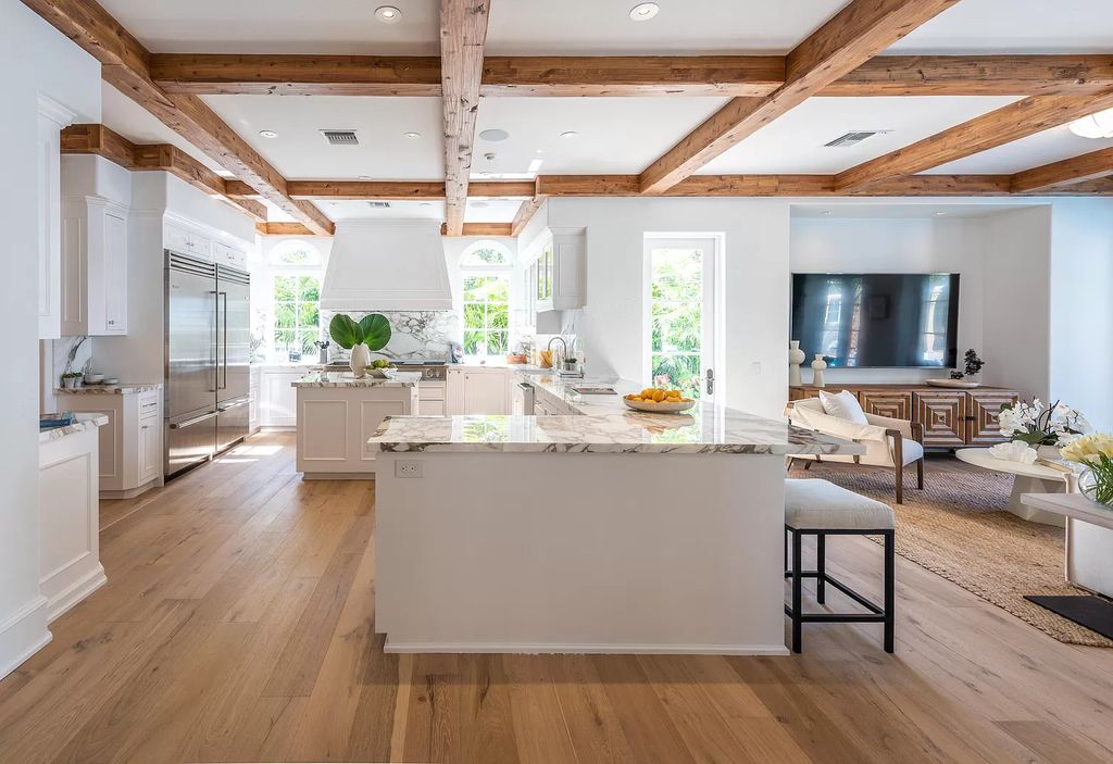 The Villa in Palm Beach is a wonderful Mediterranean Villa with substantial renovations now reaching completion now available for sale. This home located at 1320 N Lake Way, Palm Beach, Florida