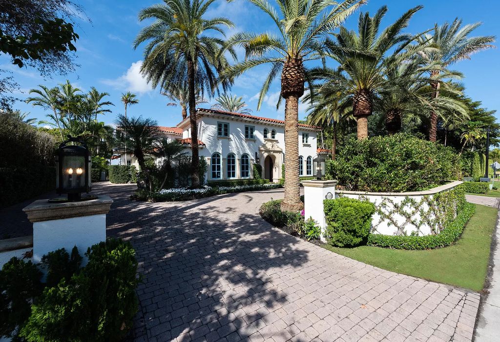 The Villa in Palm Beach is a wonderful Mediterranean Villa with substantial renovations now reaching completion now available for sale. This home located at 1320 N Lake Way, Palm Beach, Florida