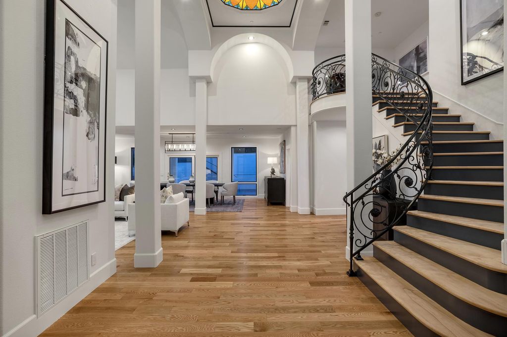 The Home in Woodside is an exceptional residence midway between San Francisco and Silicon Valley now available for sale. This home located at 333 Raymundo Dr, Woodside, California
