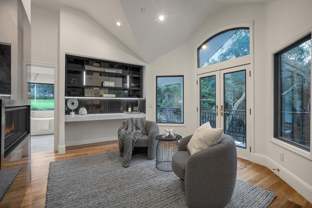 The Home in Woodside is an exceptional residence midway between San Francisco and Silicon Valley now available for sale. This home located at 333 Raymundo Dr, Woodside, California