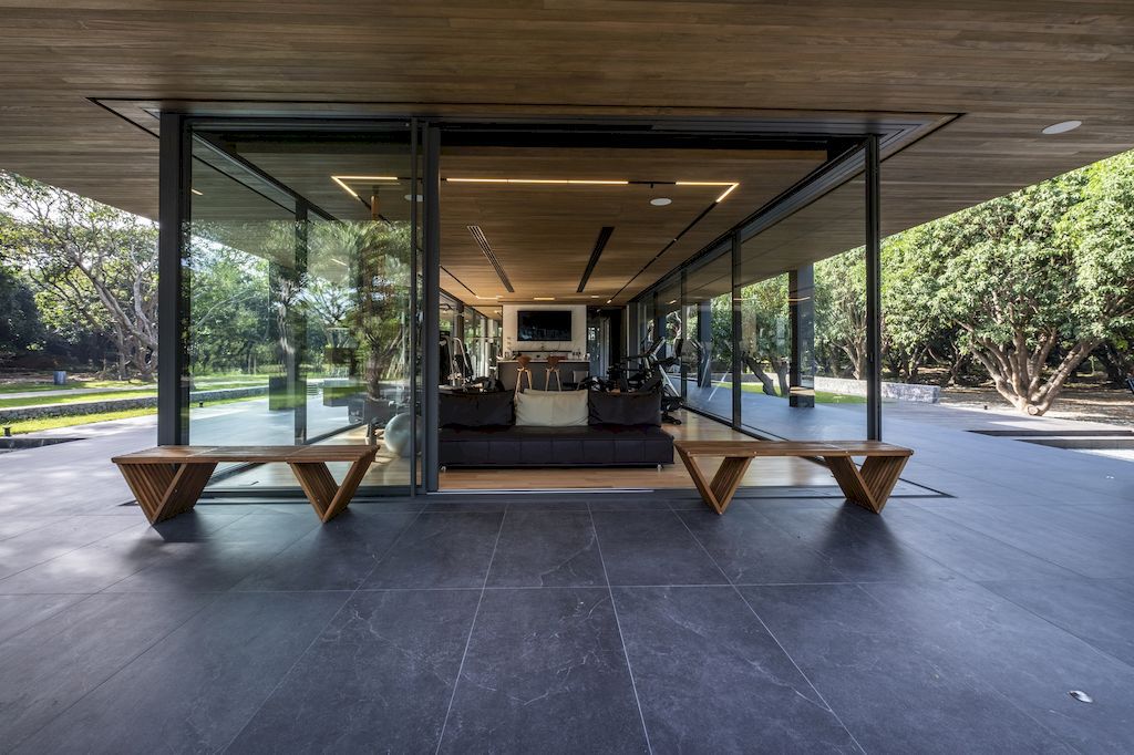 CG Villa Calatagan GymVilla in Philippines by 8x8 Design Studio Co 14