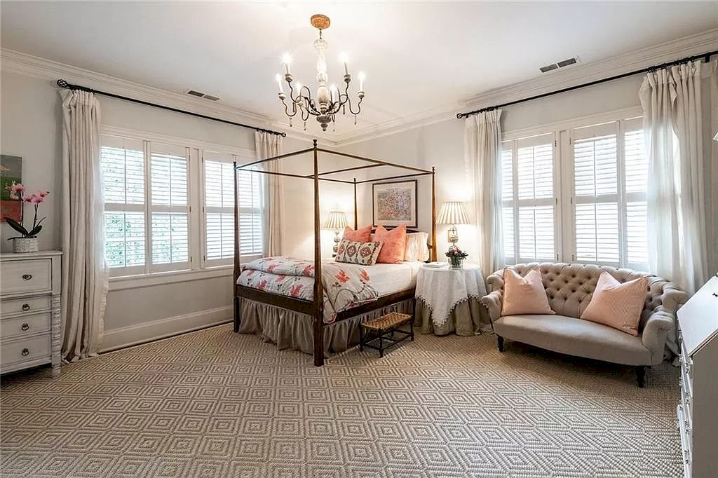 The Home in Georgia is a luxurious home extensively renovated to showcase high ceilings, beautiful hardwoods, gracious rooms and so much more appeal now available for sale. This home located at 2943 Habersham Rd NW, Atlanta, Georgia; offering 05 bedrooms and 06 bathrooms with 7,613 square feet of living spaces.