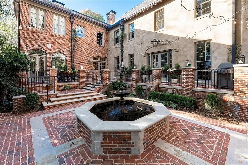The Home in Georgia is a luxurious home extensively renovated to showcase high ceilings, beautiful hardwoods, gracious rooms and so much more appeal now available for sale. This home located at 2943 Habersham Rd NW, Atlanta, Georgia; offering 05 bedrooms and 06 bathrooms with 7,613 square feet of living spaces.