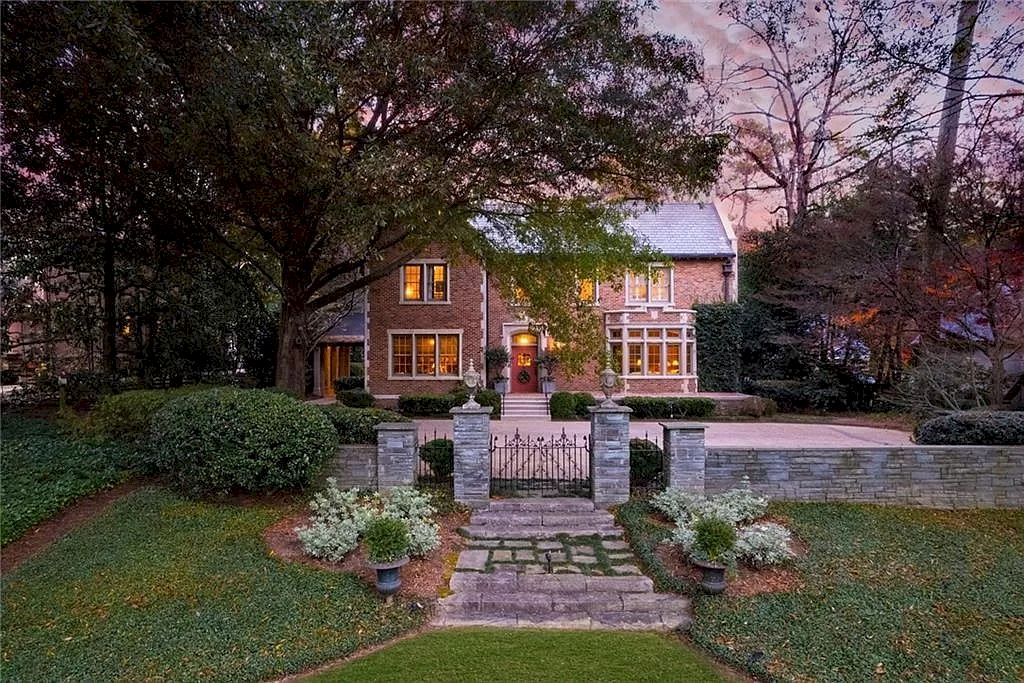 The Home in Georgia is a luxurious home extensively renovated to showcase high ceilings, beautiful hardwoods, gracious rooms and so much more appeal now available for sale. This home located at 2943 Habersham Rd NW, Atlanta, Georgia; offering 05 bedrooms and 06 bathrooms with 7,613 square feet of living spaces.