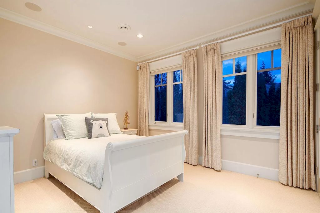 The House in Vancouver has exceptionally landscaped outdoor grounds feature a full size tennis court, a mini golf putting green, a Japanese Zen garden, now available for sale