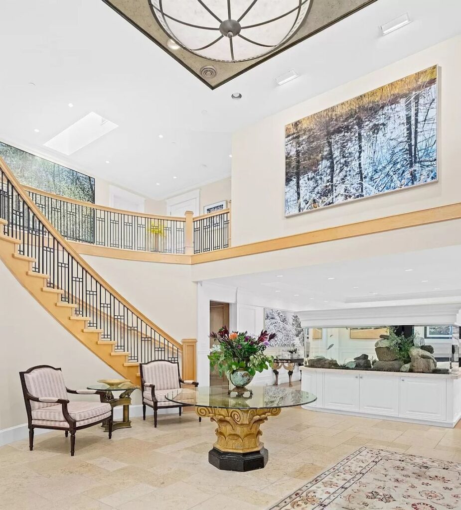 The House in Vancouver has exceptionally landscaped outdoor grounds feature a full size tennis court, a mini golf putting green, a Japanese Zen garden, now available for sale