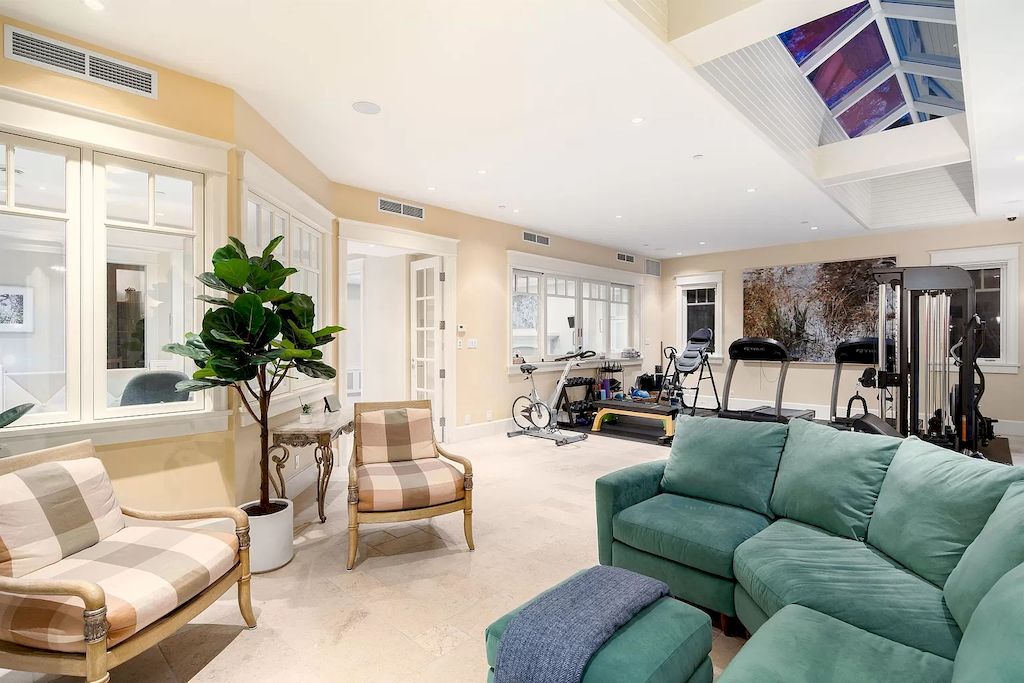 The House in Vancouver has exceptionally landscaped outdoor grounds feature a full size tennis court, a mini golf putting green, a Japanese Zen garden, now available for sale