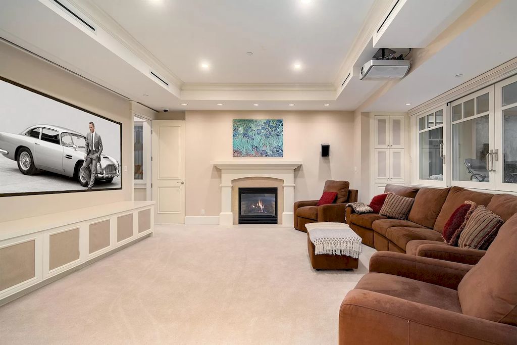 The House in Vancouver has exceptionally landscaped outdoor grounds feature a full size tennis court, a mini golf putting green, a Japanese Zen garden, now available for sale