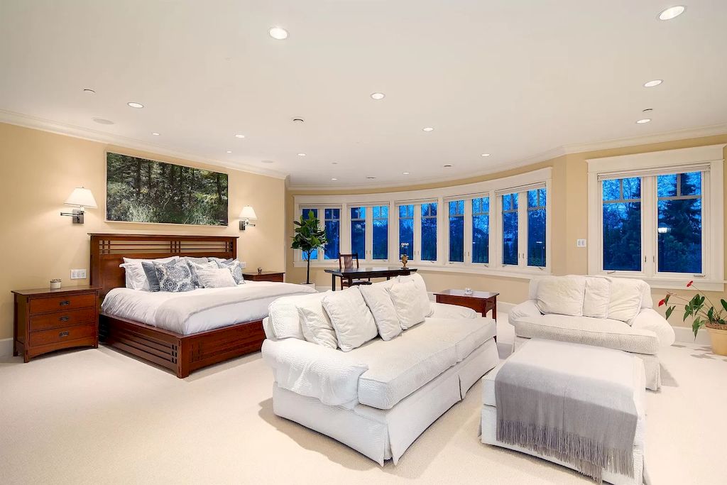 The House in Vancouver has exceptionally landscaped outdoor grounds feature a full size tennis court, a mini golf putting green, a Japanese Zen garden, now available for sale