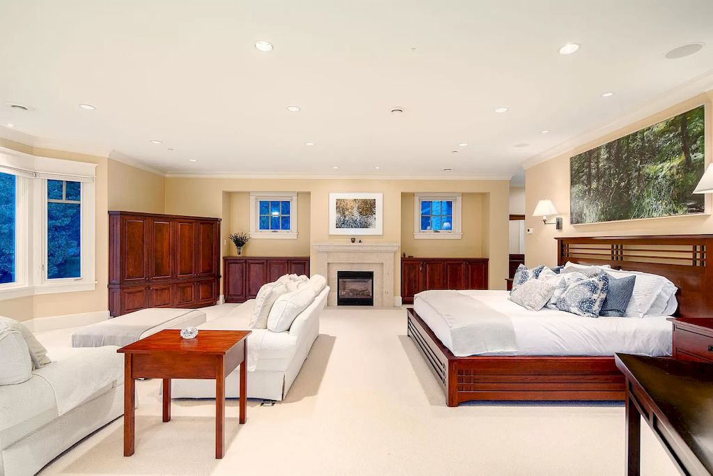 The House in Vancouver has exceptionally landscaped outdoor grounds feature a full size tennis court, a mini golf putting green, a Japanese Zen garden, now available for sale