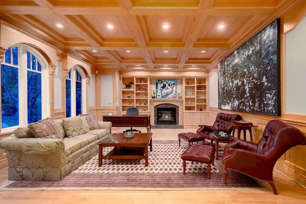 The House in Vancouver has exceptionally landscaped outdoor grounds feature a full size tennis court, a mini golf putting green, a Japanese Zen garden, now available for sale