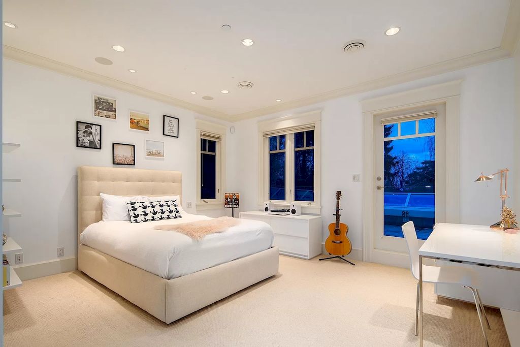 The House in Vancouver has exceptionally landscaped outdoor grounds feature a full size tennis court, a mini golf putting green, a Japanese Zen garden, now available for sale