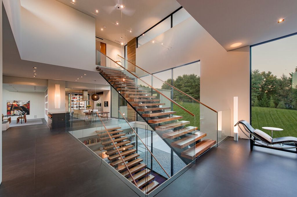 Hillside home Walker Road in Suburb of Washington by Whipple Russell