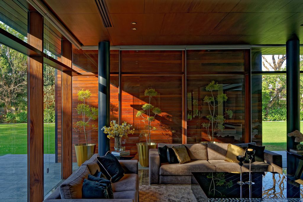 Horizon House, Stunning house in New Delhi, India by DADA Partners
