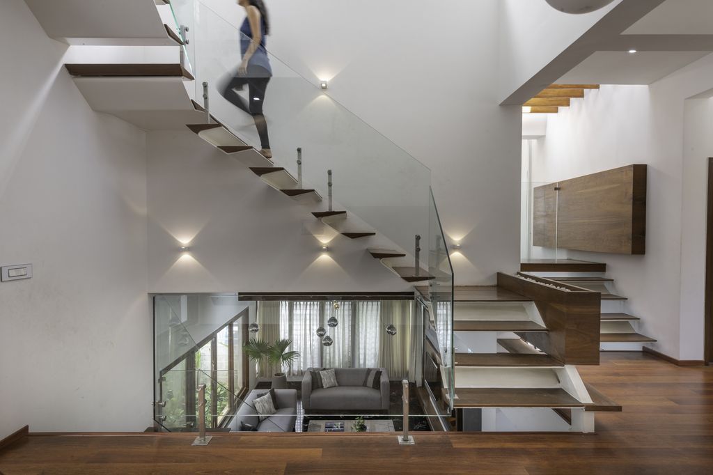 Le Tranquil House, Minimalism in a tropical setting by Studio WhiteScape