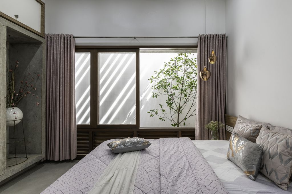 Le Tranquil House, Minimalism in a tropical setting by Studio WhiteScape