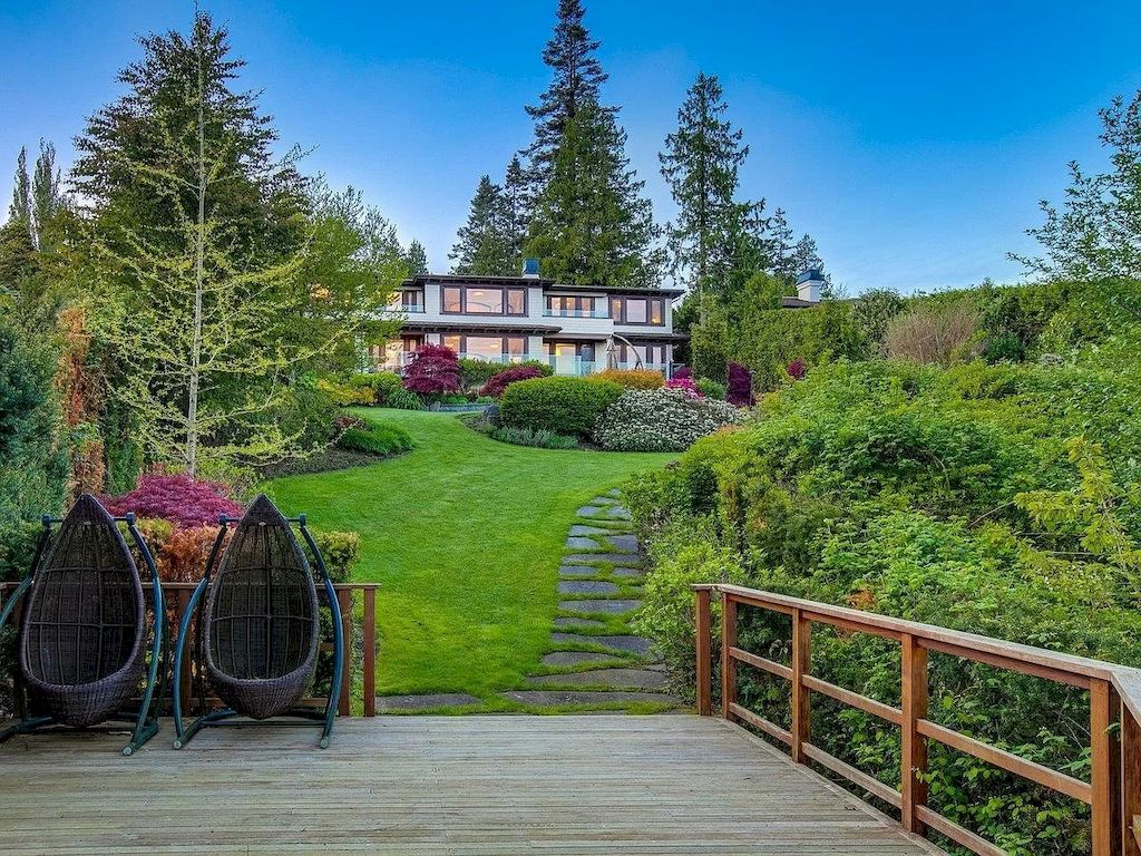 The House in White Rock is designed by renowned architect Bill Daniels  with exceptional quality & the finest workmanship, now available for sale. This home located at 13720 Marine Dr, White Rock, BC V4B 1A4, Canada