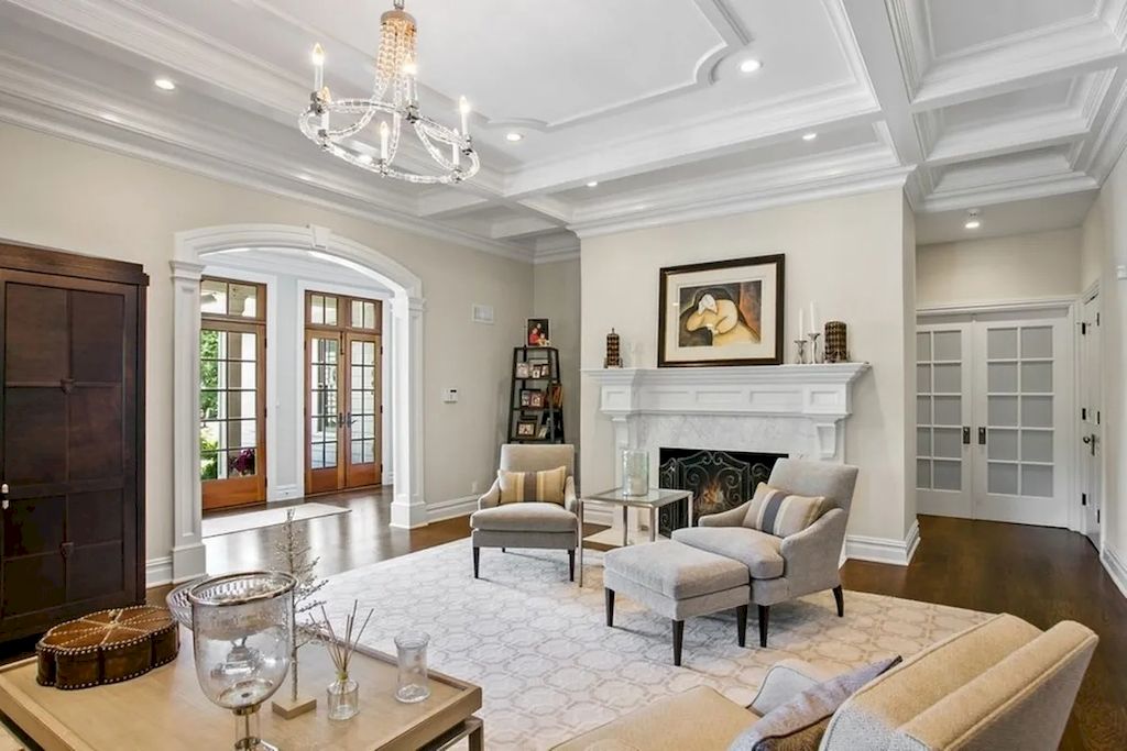 The Home in New Jersey is a luxurious farmhouse compounds featuring soaring ceilings, glass walls, a beautiful pool, a gallery and more now available for sale. This home located at 255 E Saddle River Rd, Saddle River, New Jersey; offering 06 bedrooms and 07 bathrooms with approximately 10 acres of land.