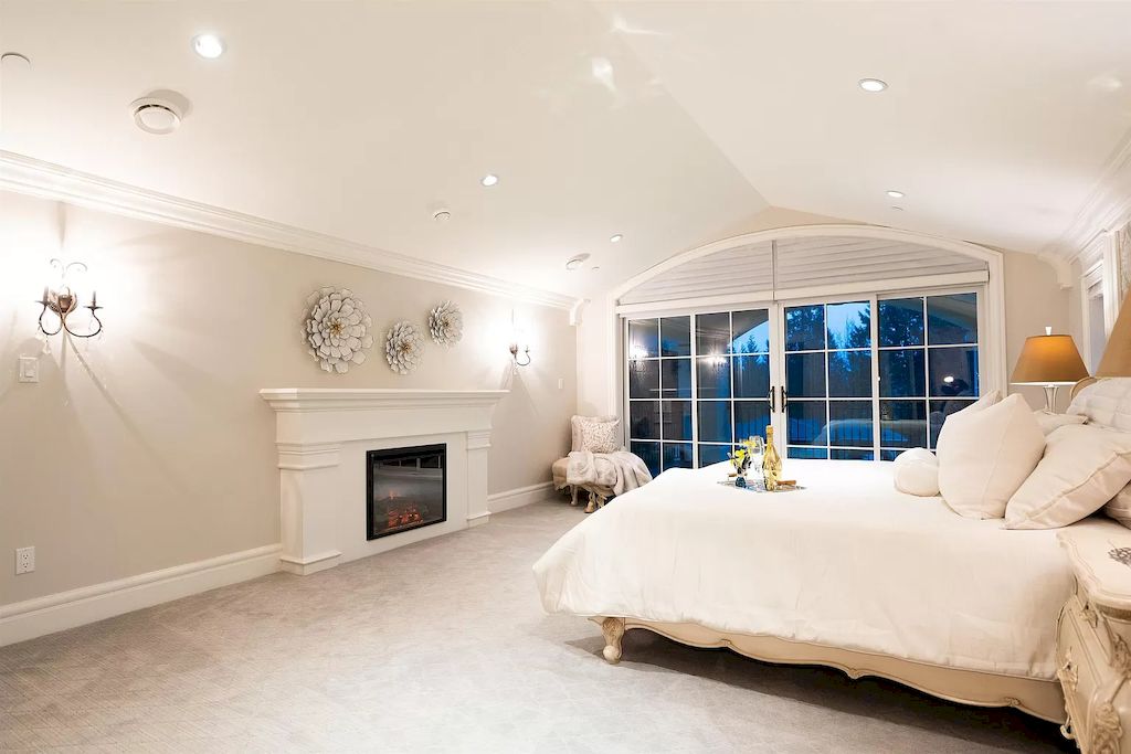The Mansion in West Vancouver is a gorgeous custom built luxury home with exquisitely finished with high-end quality & details, now available for sale