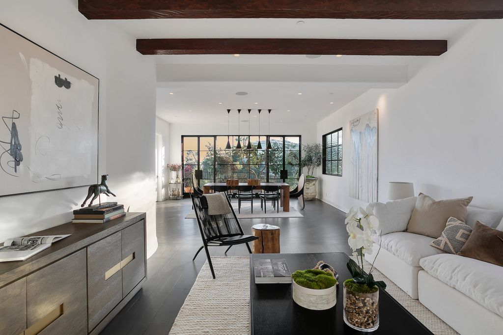 The Villa in Los Angeles is a newly built compound with separate guest house and pool bath perfect for for entertaining now available for sale. This home located at 9368 Flicker Way, Los Angeles, California