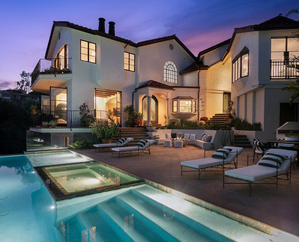 The Villa in Los Angeles is a newly built compound with separate guest house and pool bath perfect for for entertaining now available for sale. This home located at 9368 Flicker Way, Los Angeles, California