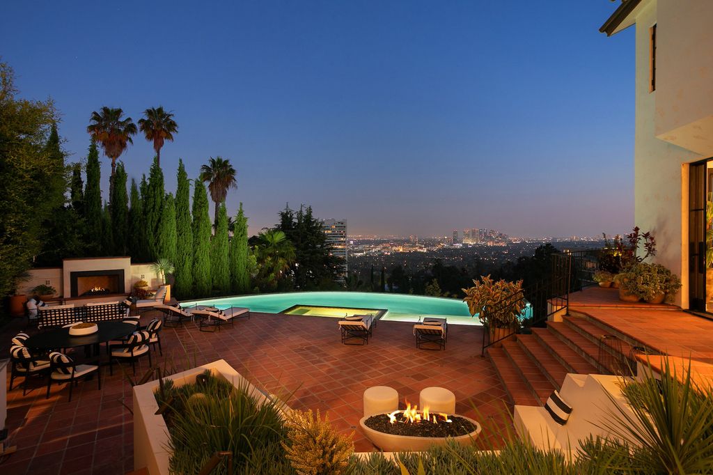 The Villa in Los Angeles is a newly built compound with separate guest house and pool bath perfect for for entertaining now available for sale. This home located at 9368 Flicker Way, Los Angeles, California