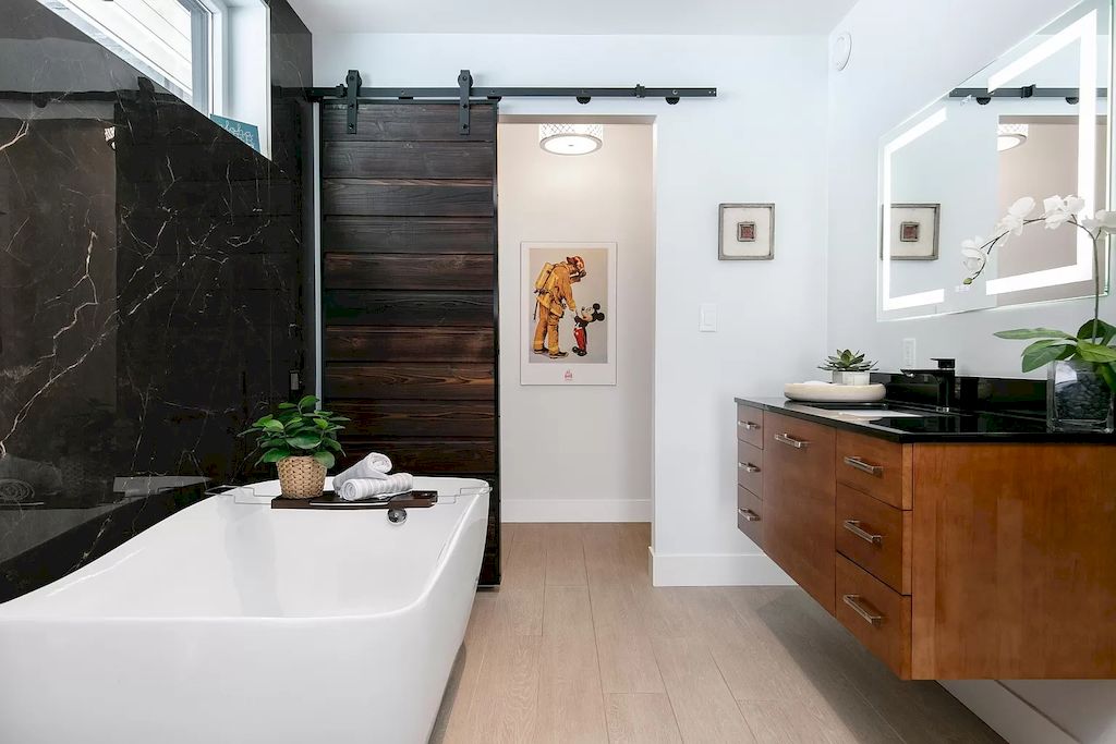 The House in Whistler has the bone structure, premium steel framing, makes for extra energy efficiency, incredible design options and healthy environment, now available for sale