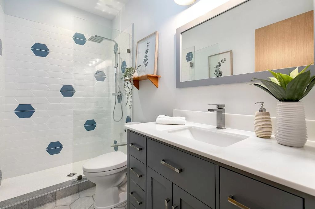 The House in Whistler has the bone structure, premium steel framing, makes for extra energy efficiency, incredible design options and healthy environment, now available for sale