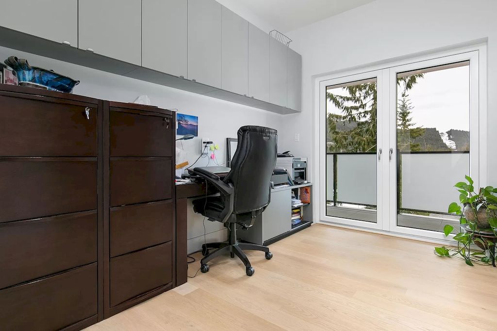 The House in Whistler has the bone structure, premium steel framing, makes for extra energy efficiency, incredible design options and healthy environment, now available for sale