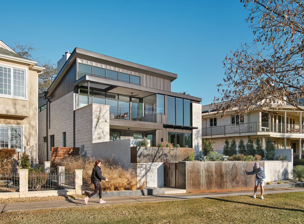 Stunning Renovation Inverse House in Texas by Matt Fajkus Architecture 17
