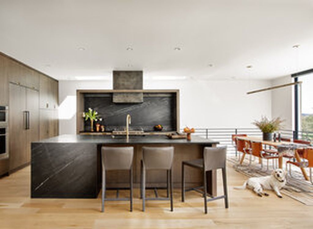 Stunning Renovation Inverse House in Texas by Matt Fajkus Architecture 5
