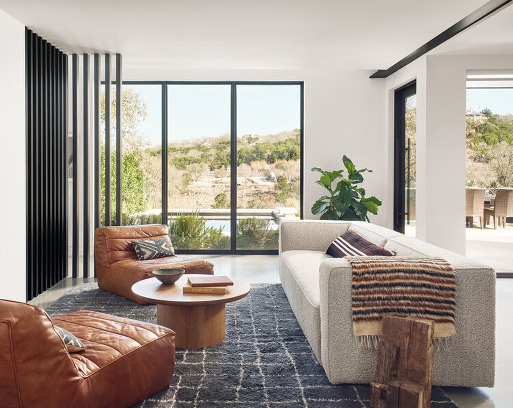 Stunning Renovation Inverse House in Texas by Matt Fajkus Architecture 7