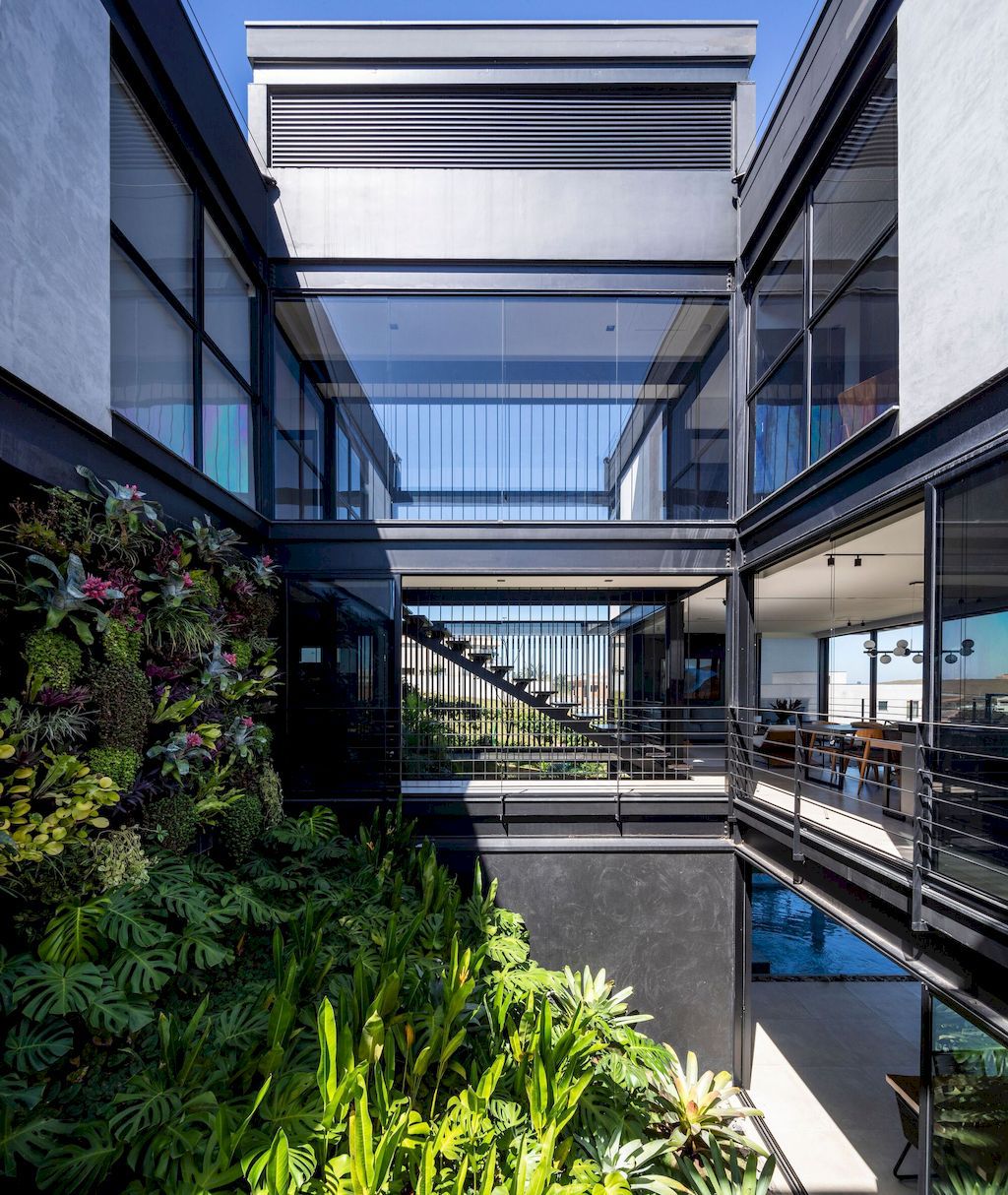 Stunning three storey project H House in Brazil by Sonne Muller Arquitetos 3
