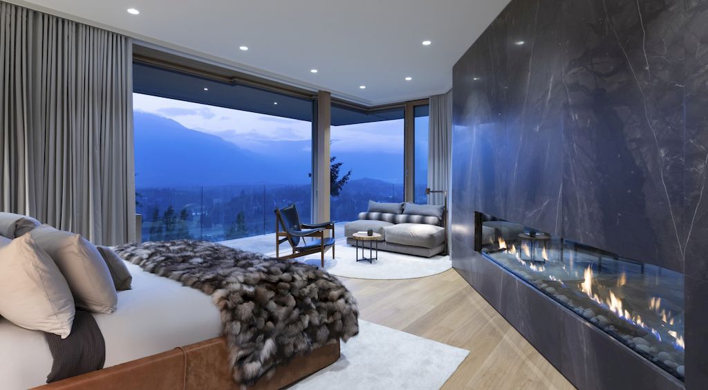 Sunridge House Stunning 3 level Project in Canada by McClean Design 11