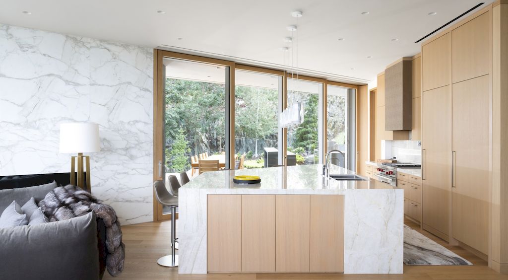 Sunridge House Stunning 3 level Project in Canada by McClean Design 3