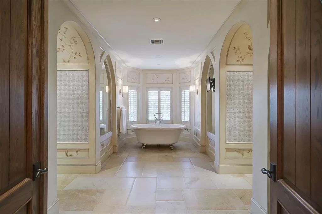 This 17900000 English Manor Estate in Houston was Built of Only The Finest Materials 18