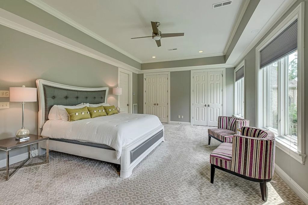 The Home in Tennessee is a luxurious home ideal for entertaining now available for sale. This home located at 1415 Richland Woods Ln, Brentwood, Tennessee; offering 05 bedrooms and 07 bathrooms with 8,980 square feet of living spaces. 