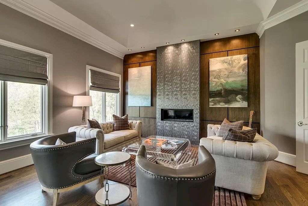 The Home in Tennessee is a luxurious home ideal for entertaining now available for sale. This home located at 1415 Richland Woods Ln, Brentwood, Tennessee; offering 05 bedrooms and 07 bathrooms with 8,980 square feet of living spaces. 
