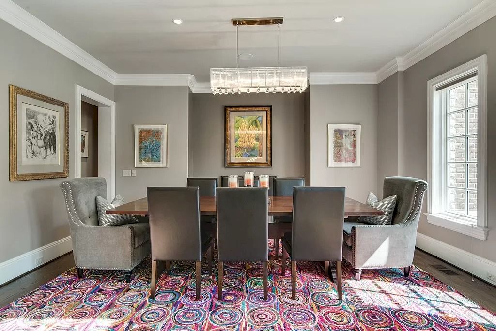 The Home in Tennessee is a luxurious home ideal for entertaining now available for sale. This home located at 1415 Richland Woods Ln, Brentwood, Tennessee; offering 05 bedrooms and 07 bathrooms with 8,980 square feet of living spaces. 