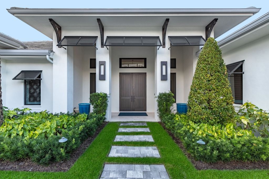 The Naples Home is a gem in Park Shore with top of the line features overlooking the spring-fed Devils Lake now available for sale. This home located at 4839 West Blvd, Naples, Florida