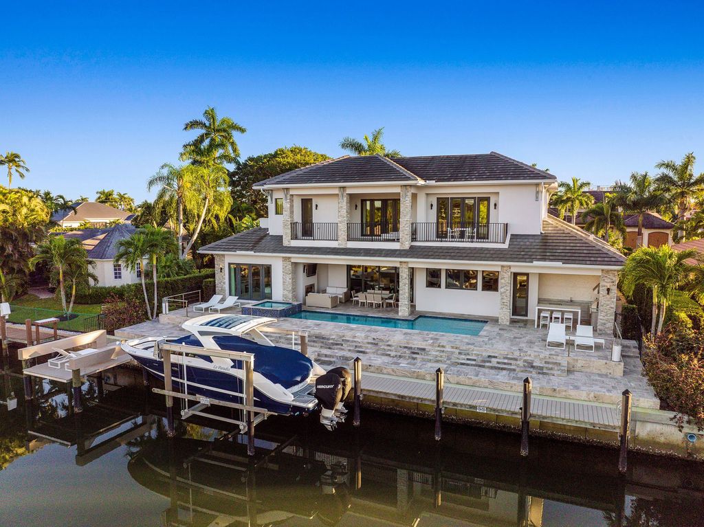 The Home in Naples is a sleek estate with a spacious interior and exquisite finishes on every surface now available for sale. This home located at 1275 Wahoo Ct, Naples, Florida