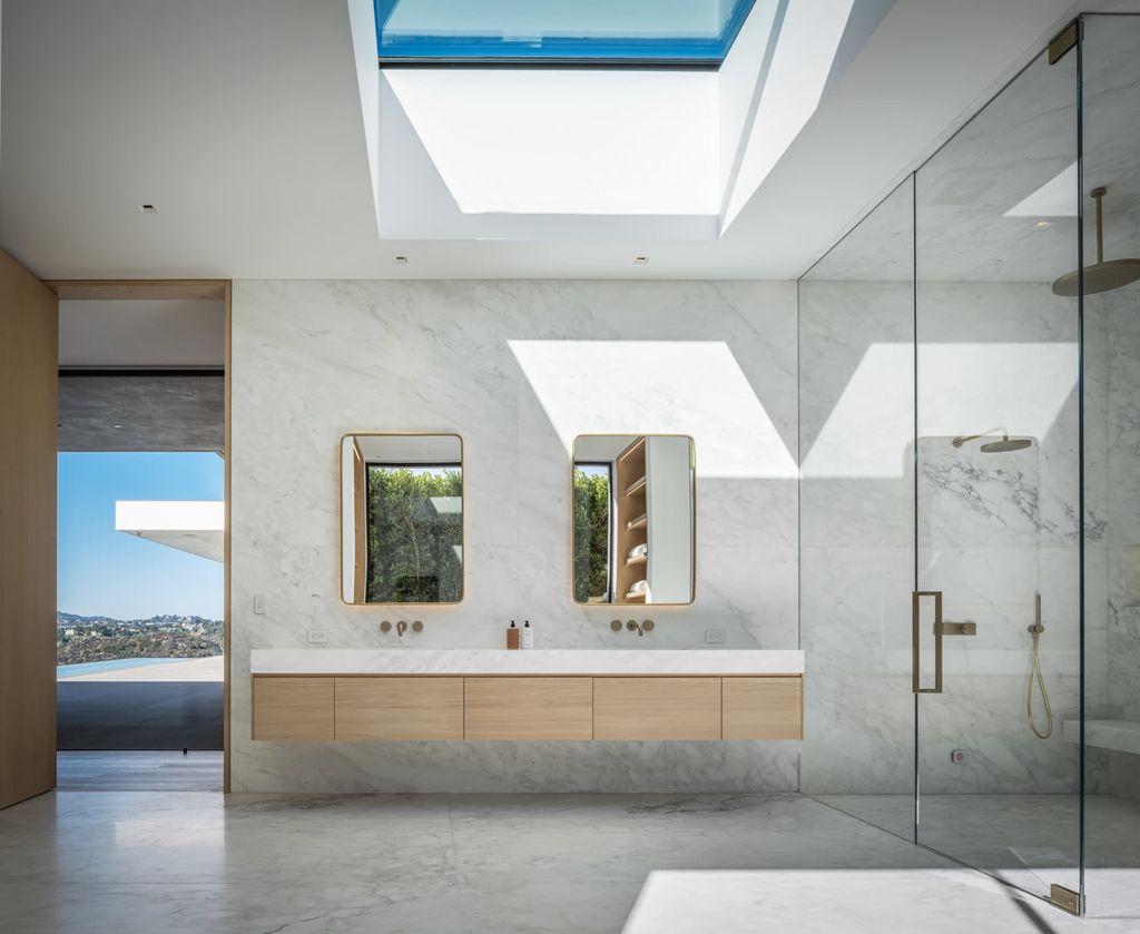 The Mansion in Beverly Hills is a serene architectural masterpiece sitting on the best lot in the ultra-exclusive Trousdale Estates enclave now available for sale. This home located at 620 Arkell Dr, Beverly Hills, California