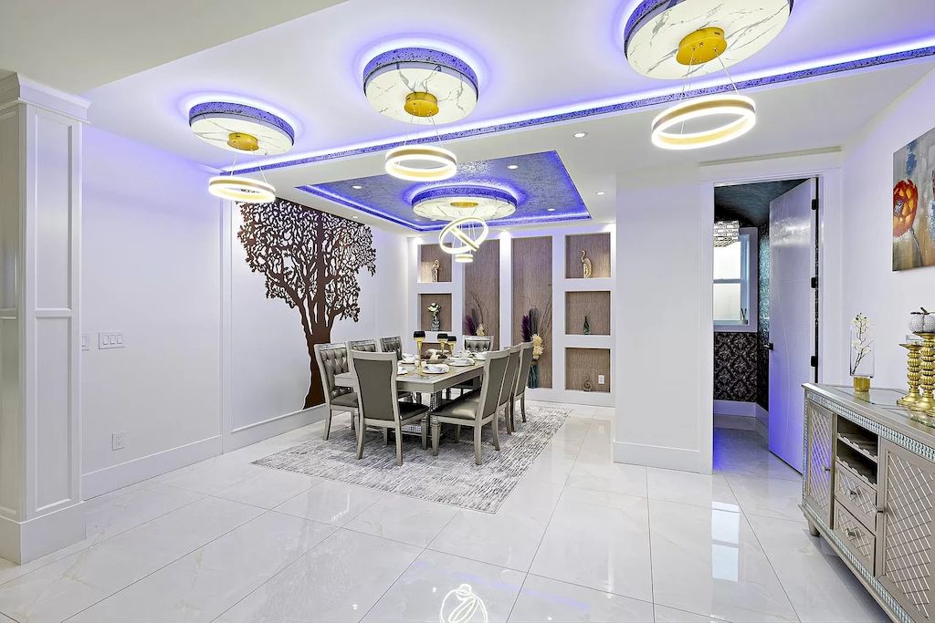The House in Surrey has 3 storey with the massive media room and bar room add some extra space for entertaining your guests, now available for sale