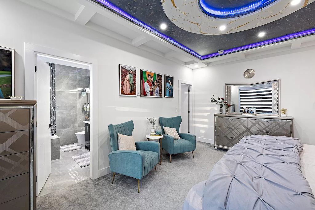 The House in Surrey has 3 storey with the massive media room and bar room add some extra space for entertaining your guests, now available for sale