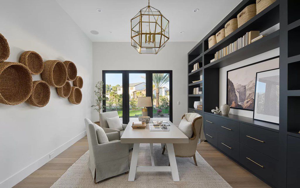 Single level modern Residence in Arizona asks for $12,500,000 designed by Norton Luxury Homes