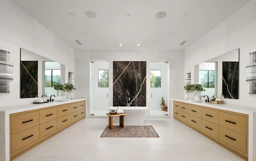 Single level modern Residence in Arizona asks for $12,500,000 designed by Norton Luxury Homes