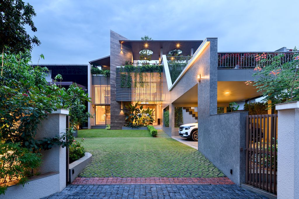 Anvar Residence with Beautiful Landscape in India by Silpi Architects 10