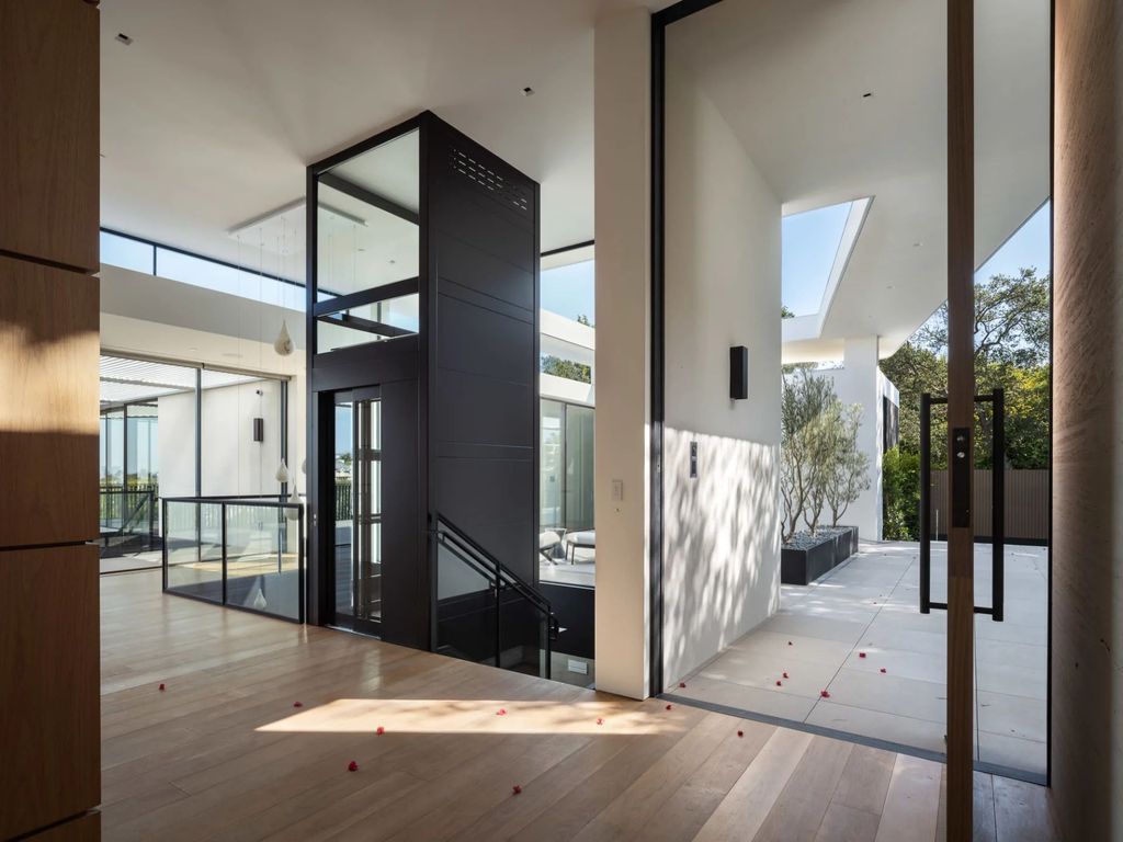 The Architectural Home in Bel Air is a masterwork home by Viewpoint Collection, positioned on one of East Gate Bel Air's finest streets now available for sale. This home located at 638 Siena Way, Los Angeles, California