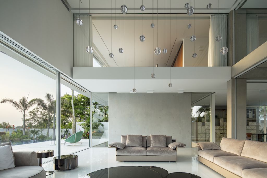 D3 House with Triangular Openings of Aluminium Facade by Pitsou Kedem 25