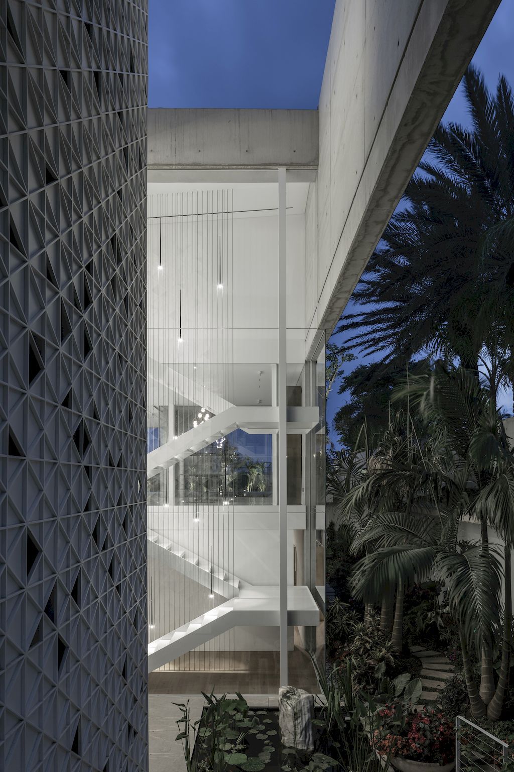 D3 House with Triangular Openings of Aluminium Facade by Pitsou Kedem 29